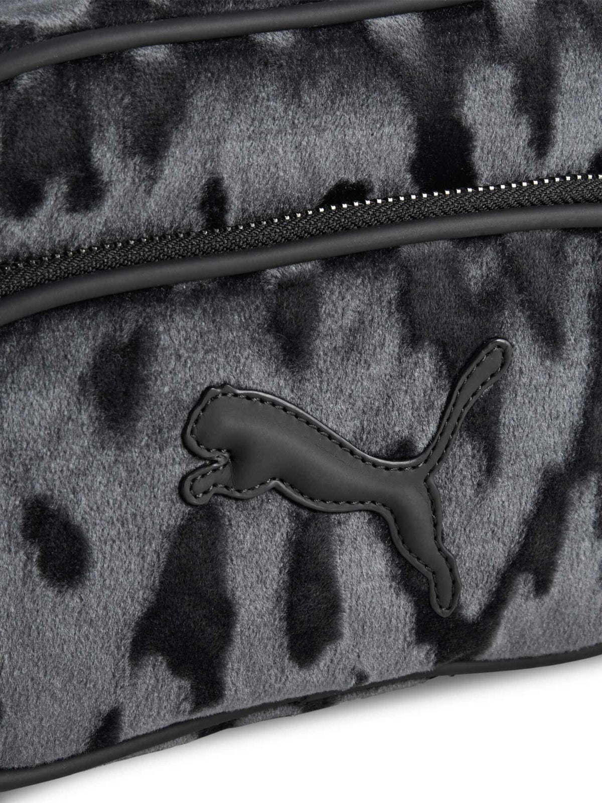 PUMA Чанта PLUSH Crossbody Bag