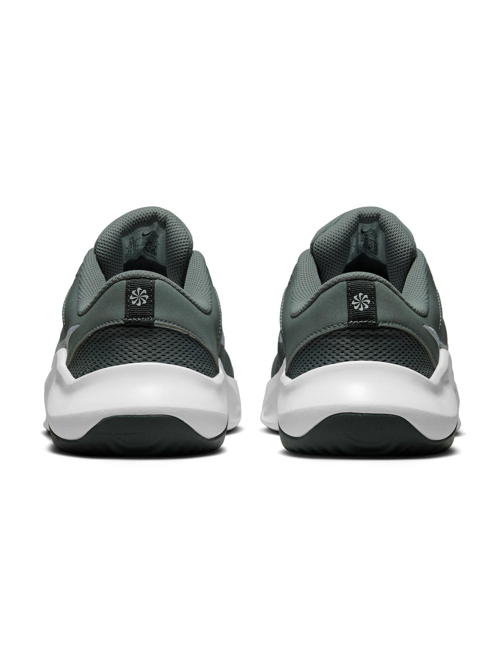 NIKE Обувки M LEGEND ESSENTIAL 3 NN